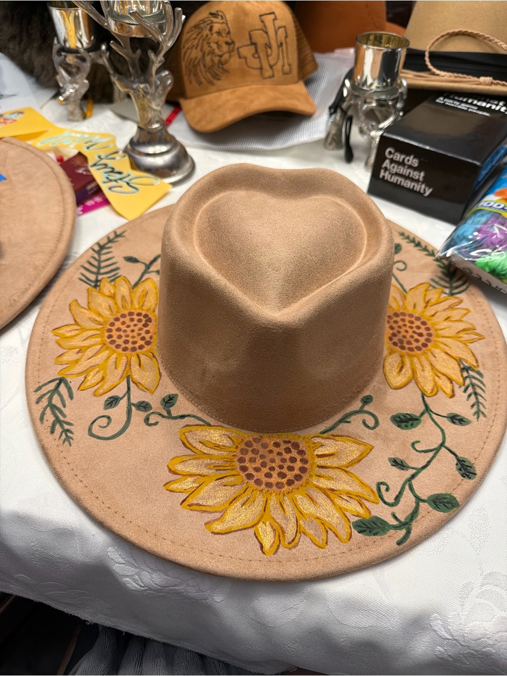 Heart-Crown Suede Sunflower Western Hat - Tan